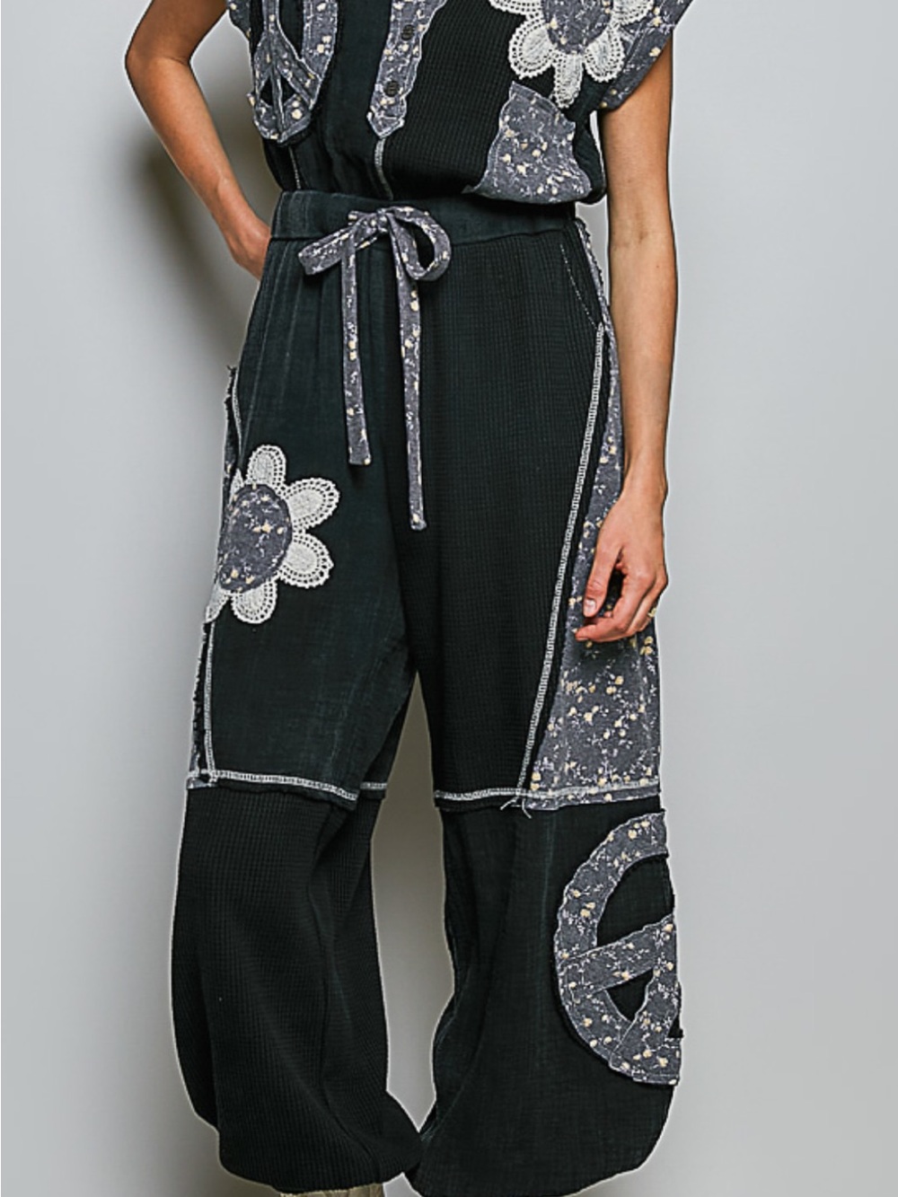 POL Boho Floral Patchwork Wide-Leg Jumpsuit Pants - Black